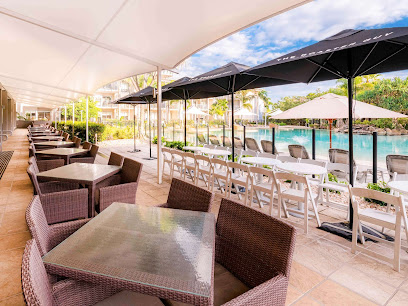 Cove Bar & Poolside Dining restaurant